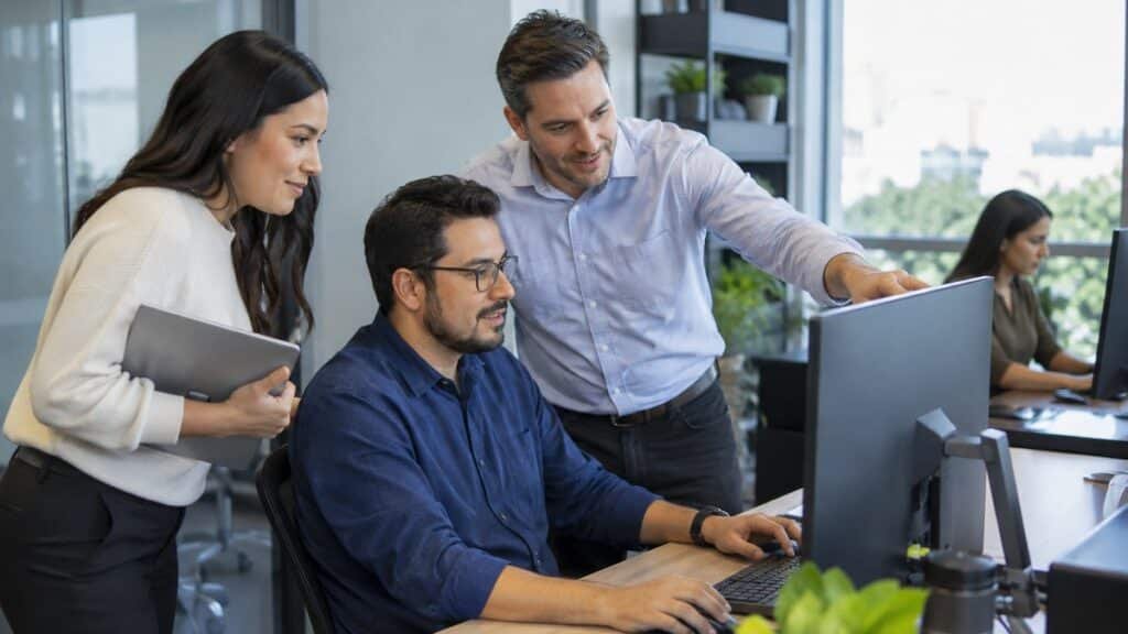 Why Providencia Burbank Firms Rely on IT Support Today